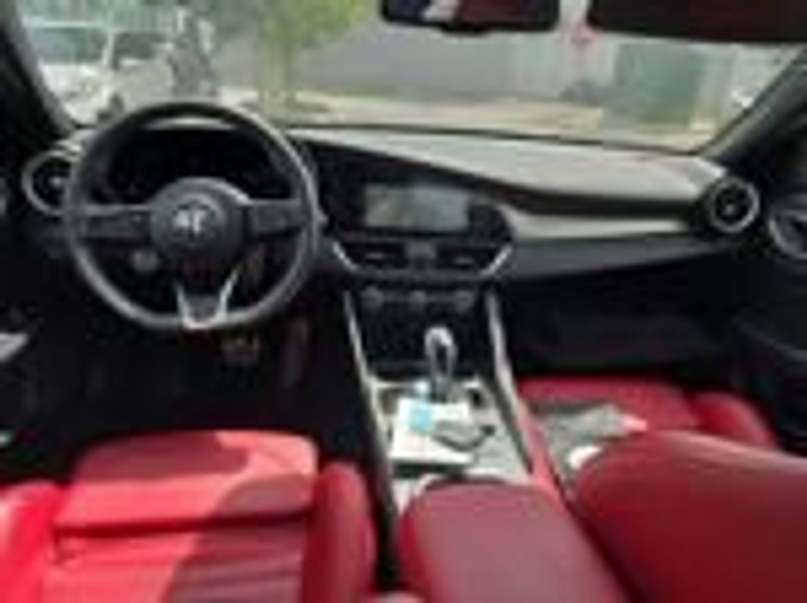 Used 2024 Alfa Romeo Giulia Ti w/ Performance Driving Package AWD/4WD image 11