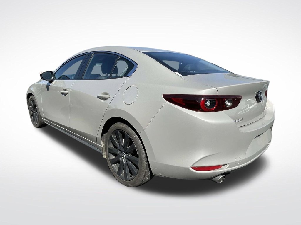 Used 2025 MAZDA MAZDA3 s FWD image 4