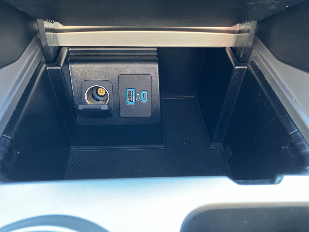 Used 2015 Ford F150 Lariat w/ Equipment Group 502A Luxury image 20