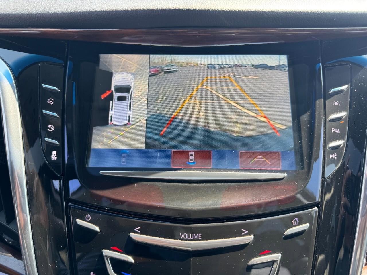Used 2019 Cadillac Escalade ESV Luxury image 26