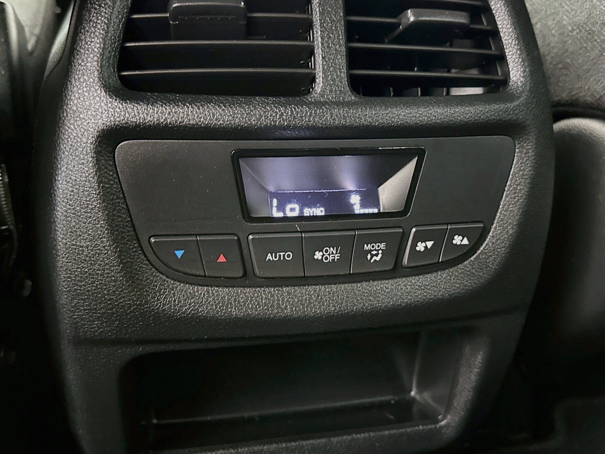 Used 2022 Honda Pilot Sport image 29