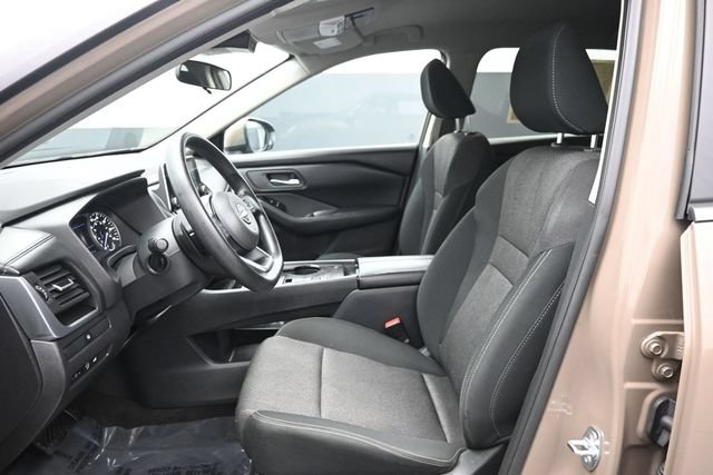 Used 2024 Nissan Rogue SV FWD image 6