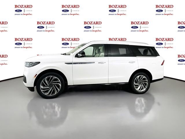 New 2025 Lincoln Navigator Reserve image 4