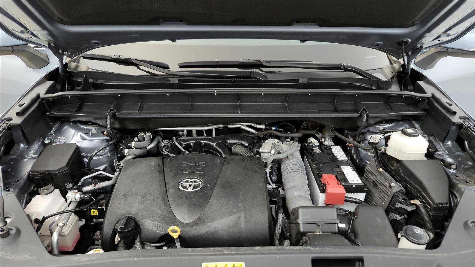 Certified 2022 Toyota Highlander XLE image 27