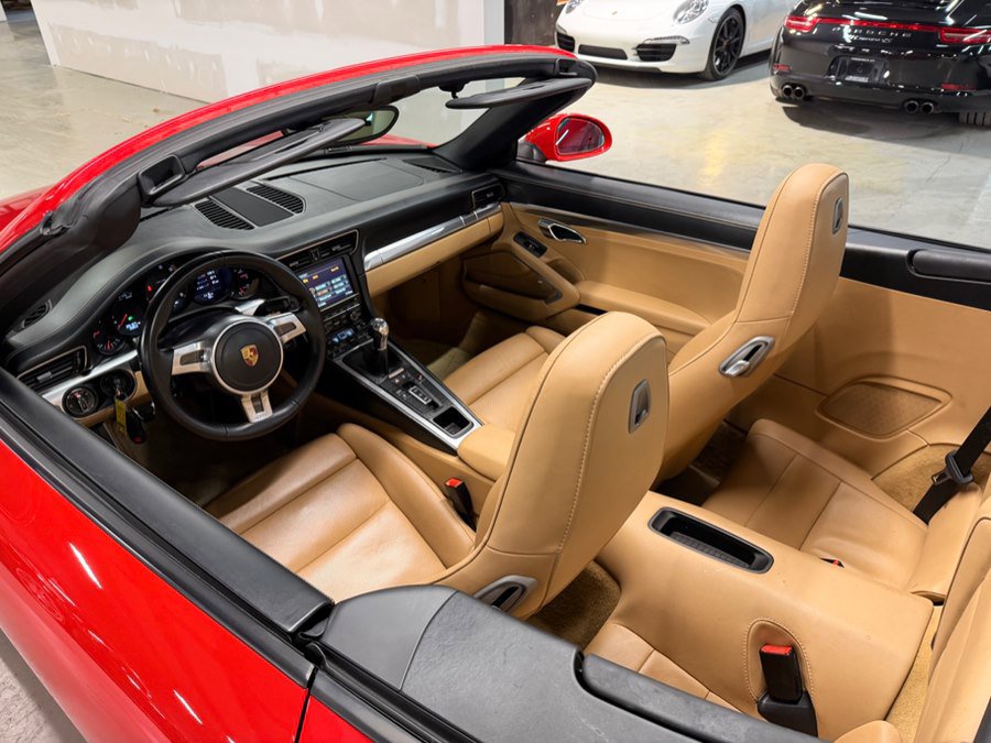 Used 2015 Porsche 911 Carrera image 13