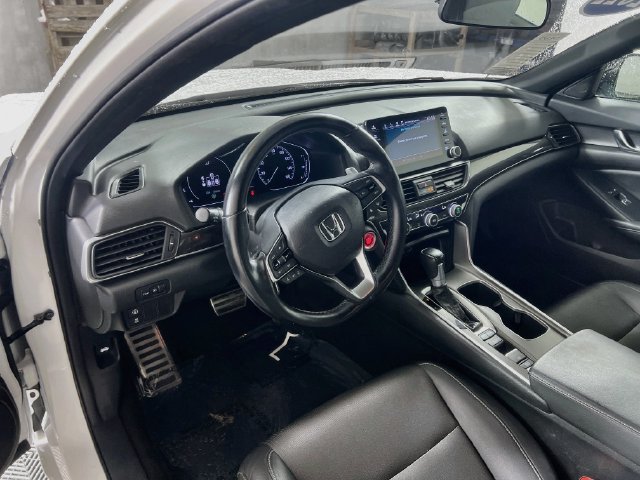 Used 2022 Honda Accord Sport image 11