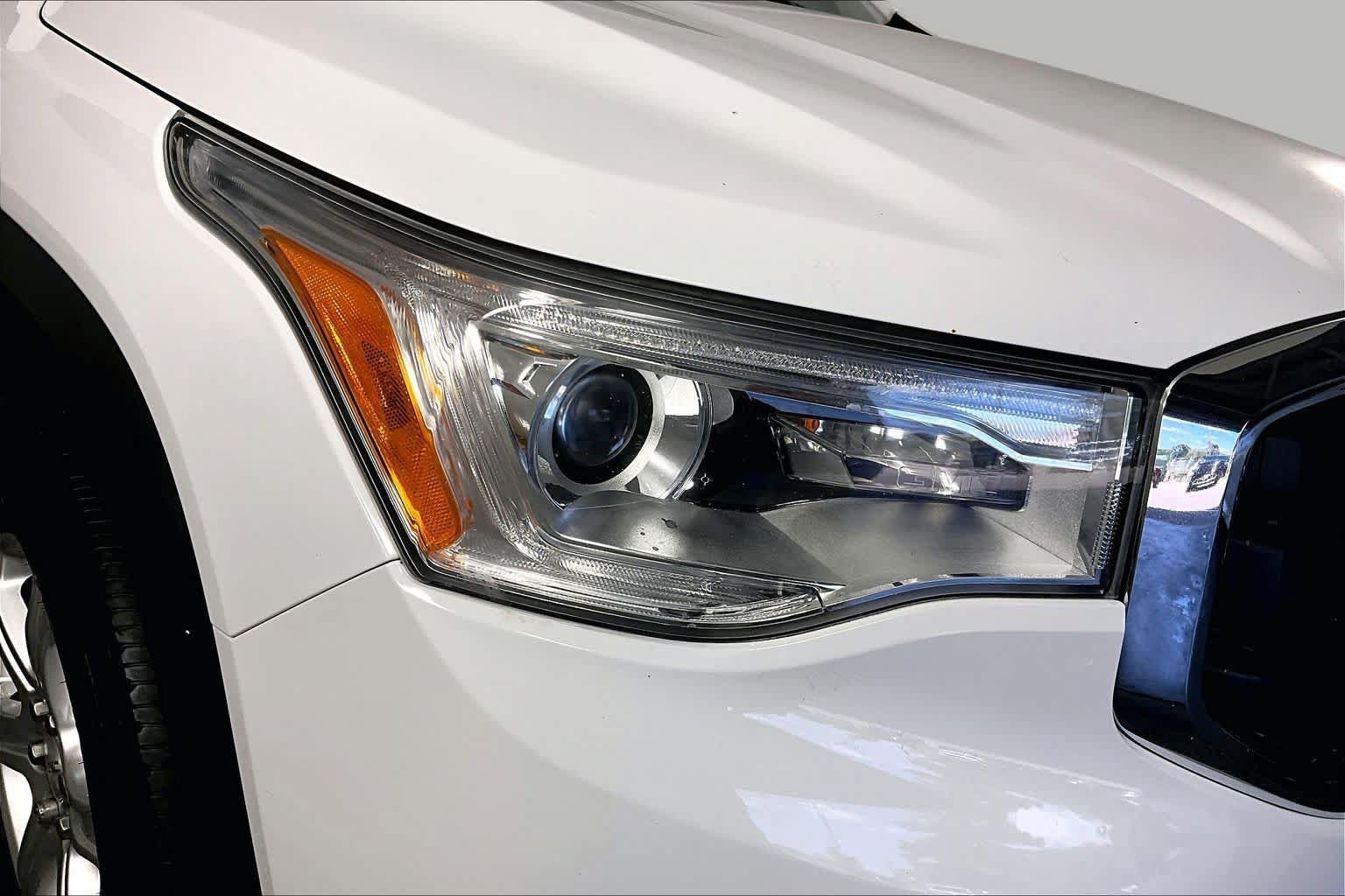 Used 2019 GMC Acadia SLE FWD image 26