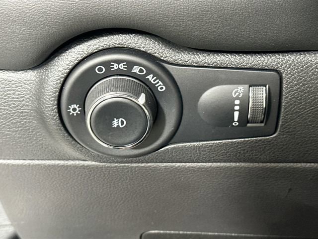 Used 2023 Dodge Durango GT AWD/4WD image 26