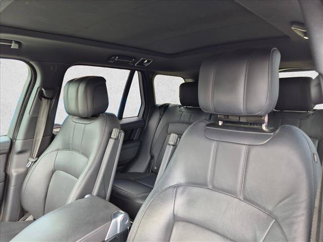 Used 2018 Land Rover Range Rover HSE AWD/4WD image 14