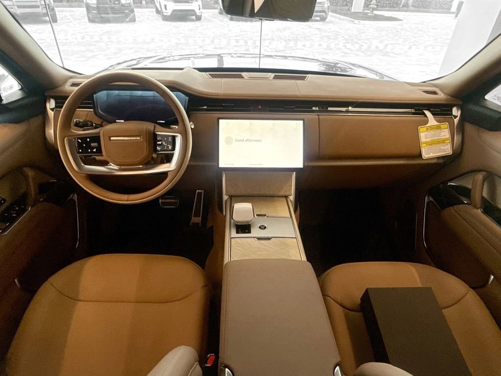 New 2026 Land Rover Range Rover SV image 18