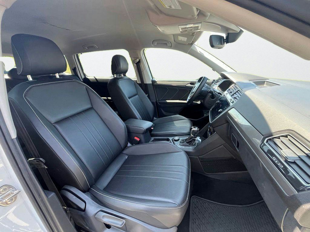 Certified 2024 Volkswagen Tiguan SE AWD/4WD image 12