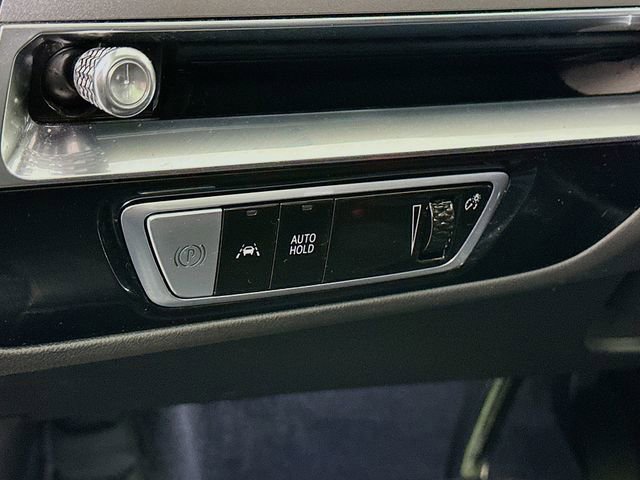 Used 2024 Cadillac Lyriq Tech image 11