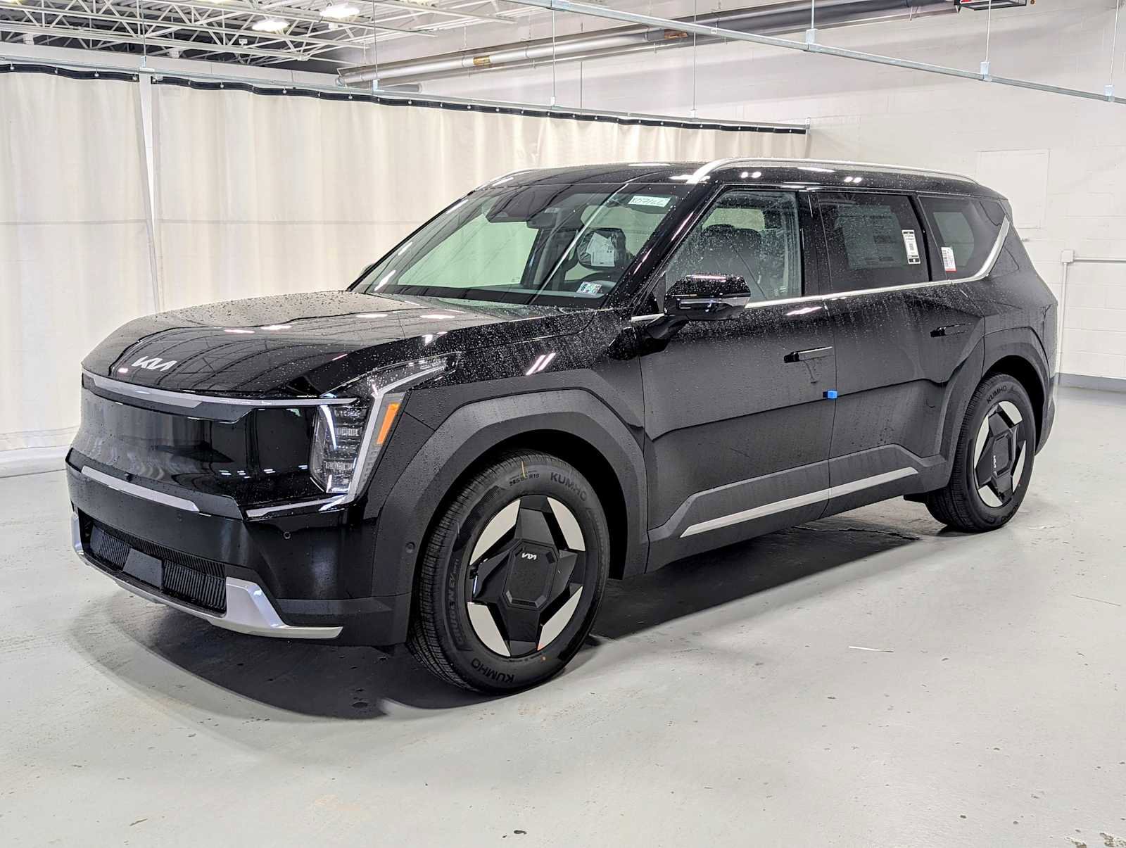 New 2026 Kia EV9 Wind