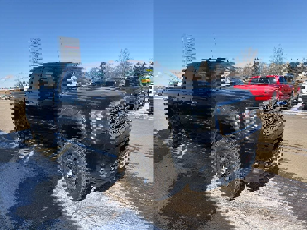 Used 2011 GMC Sierra 2500 Denali w/ Suspension Package, Off-Road image 4