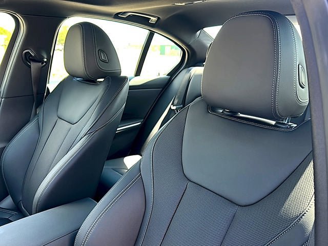 New 2026 BMW 330i Sedan w/ Premium Package RWD image 43