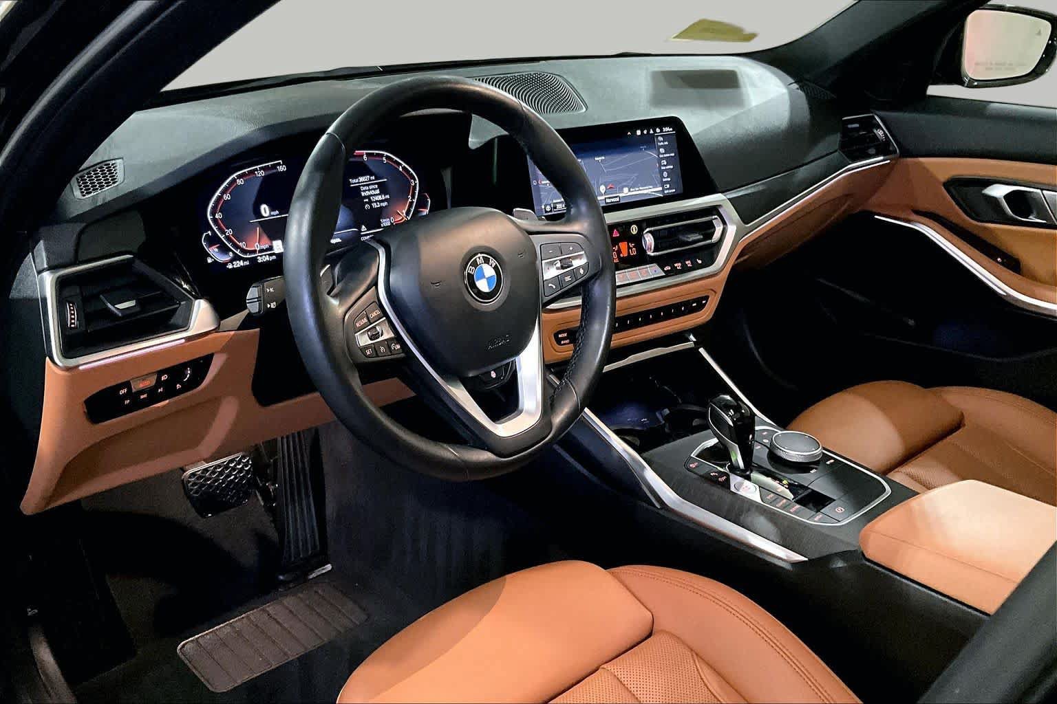 Used 2022 BMW 330i xDrive Sedan w/ Premium Package 2 AWD/4WD image 17