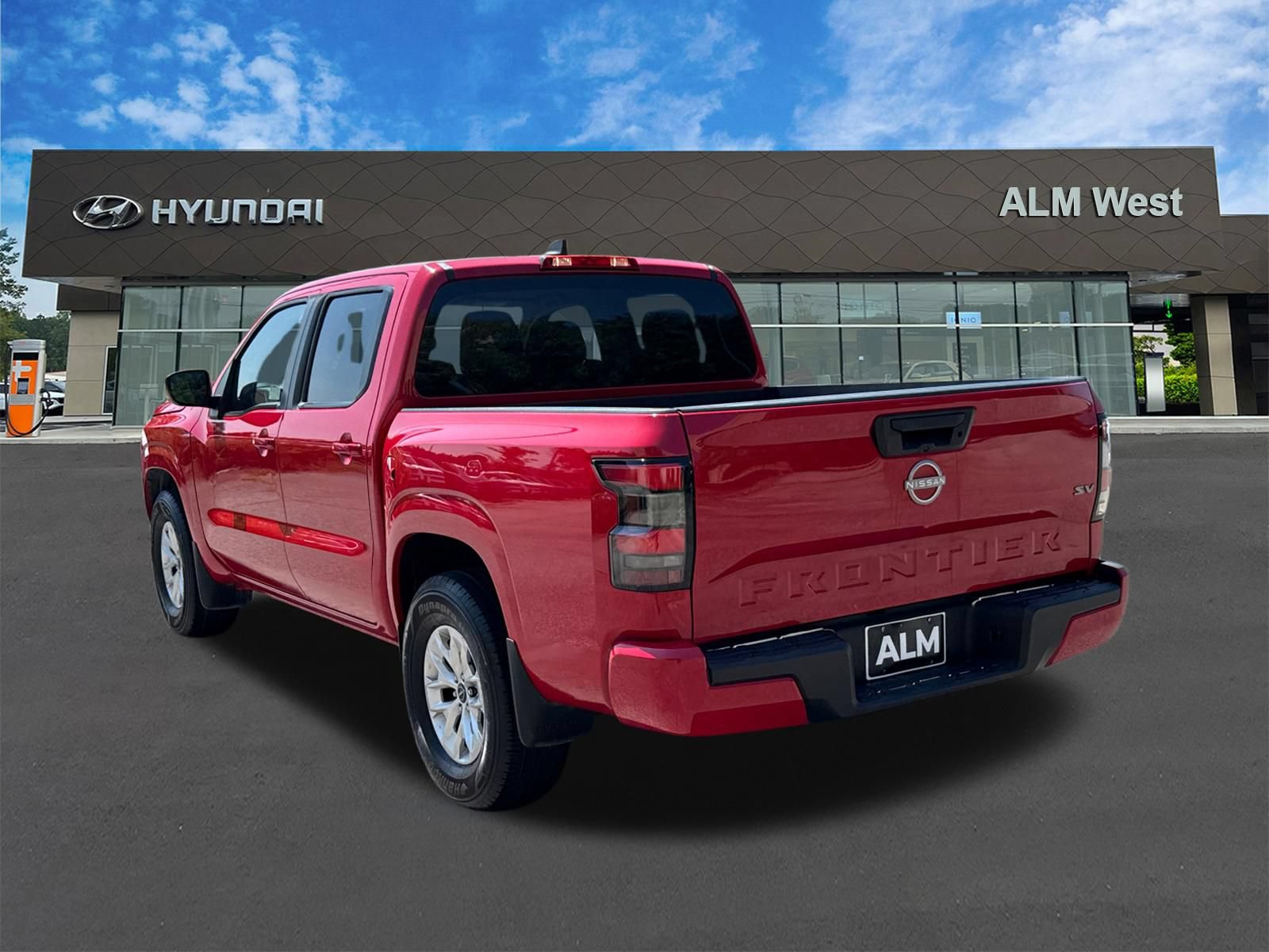 Used 2024 Nissan Frontier SV RWD image 7