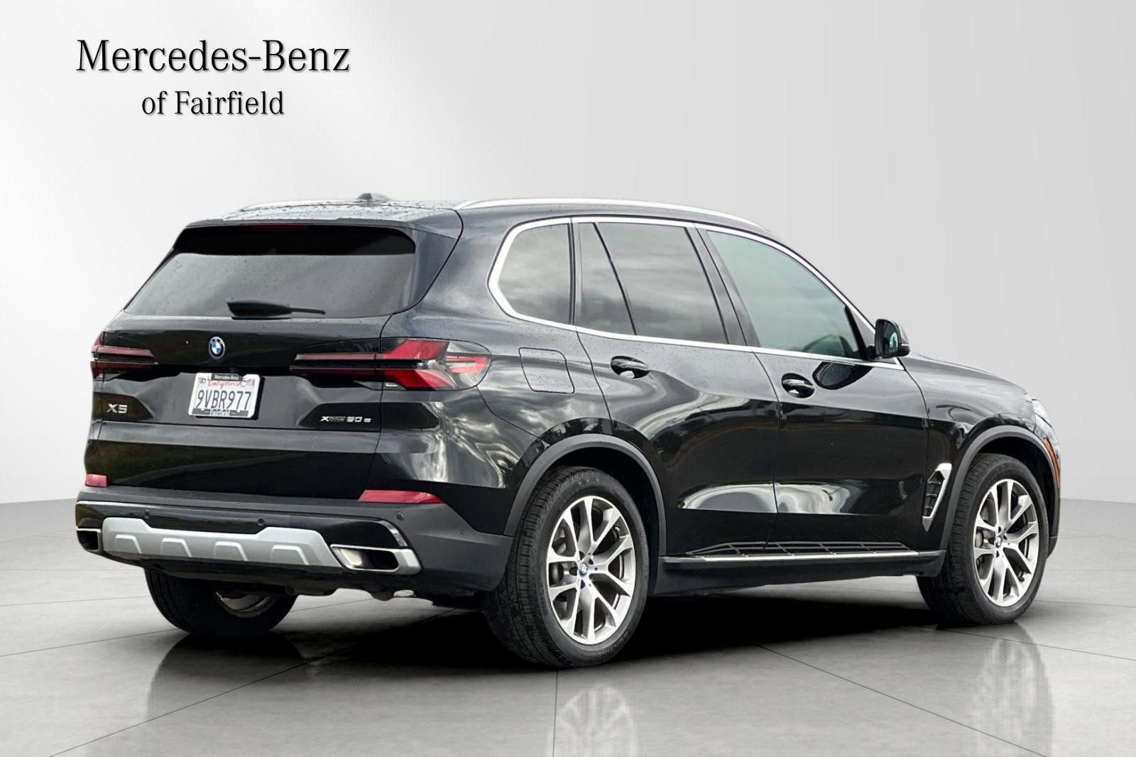 Used 2025 BMW X5 xDrive50e AWD/4WD image 2