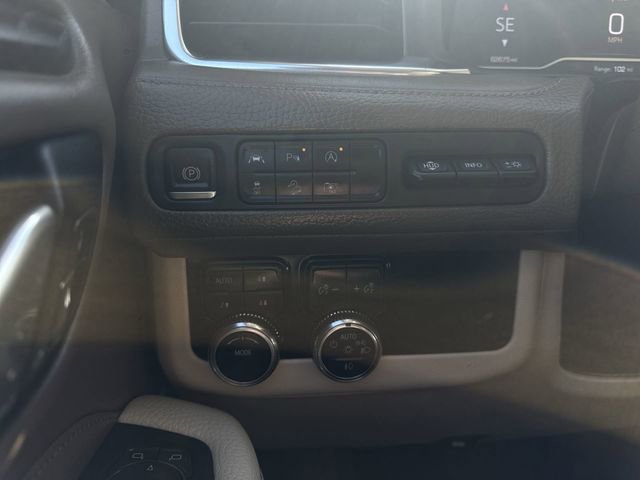 Used 2023 GMC Yukon XL Denali image 18