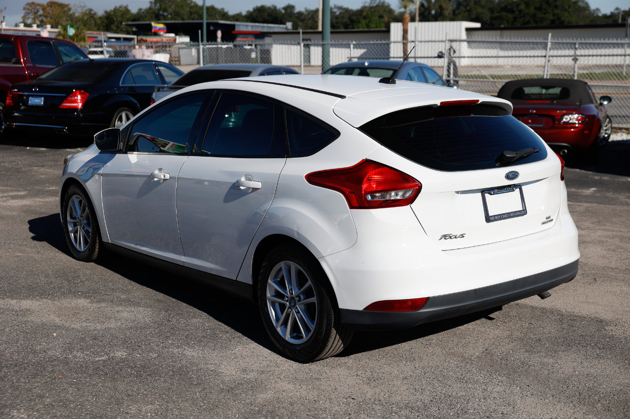 Used 2015 Ford Focus SE image 5