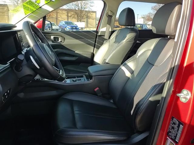 Used 2023 Kia Sorento EX w/ Panoramic Sunroof Package image 12