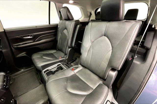 Used 2024 Toyota Grand Highlander Limited image 20