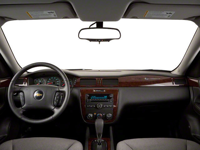 Used 2010 Chevrolet Impala LT w/ Luxury Edition Package FWD image 9