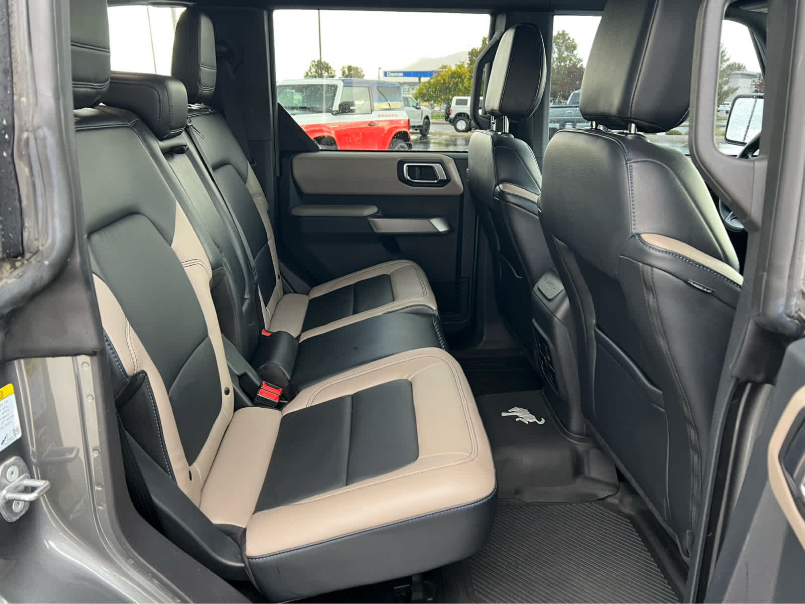 Certified 2022 Ford Bronco Wildtrak AWD/4WD image 18