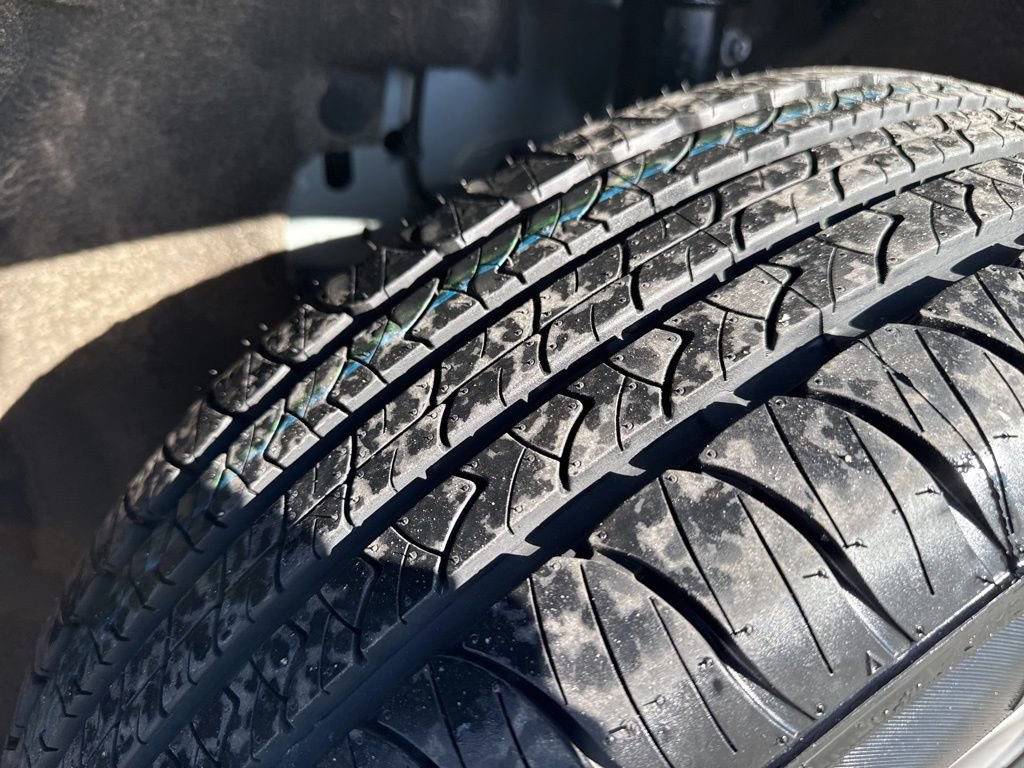 Used 2024 Ford Maverick XL image 12