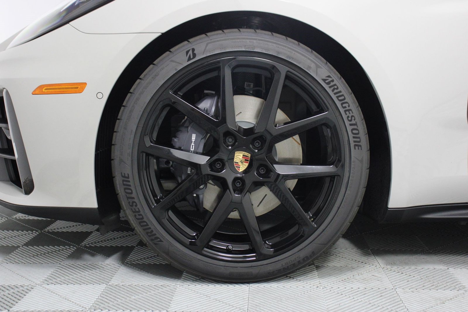 New 2026 Porsche Panamera RWD image 17