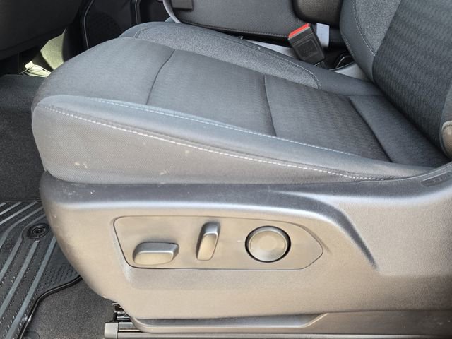 Used 2024 Chevrolet Silverado 1500 LT AWD/4WD image 23