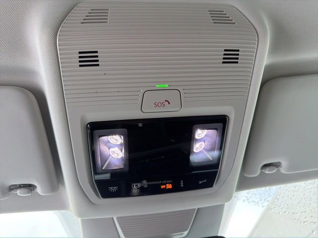 New 2026 Volkswagen Tiguan SE image 32