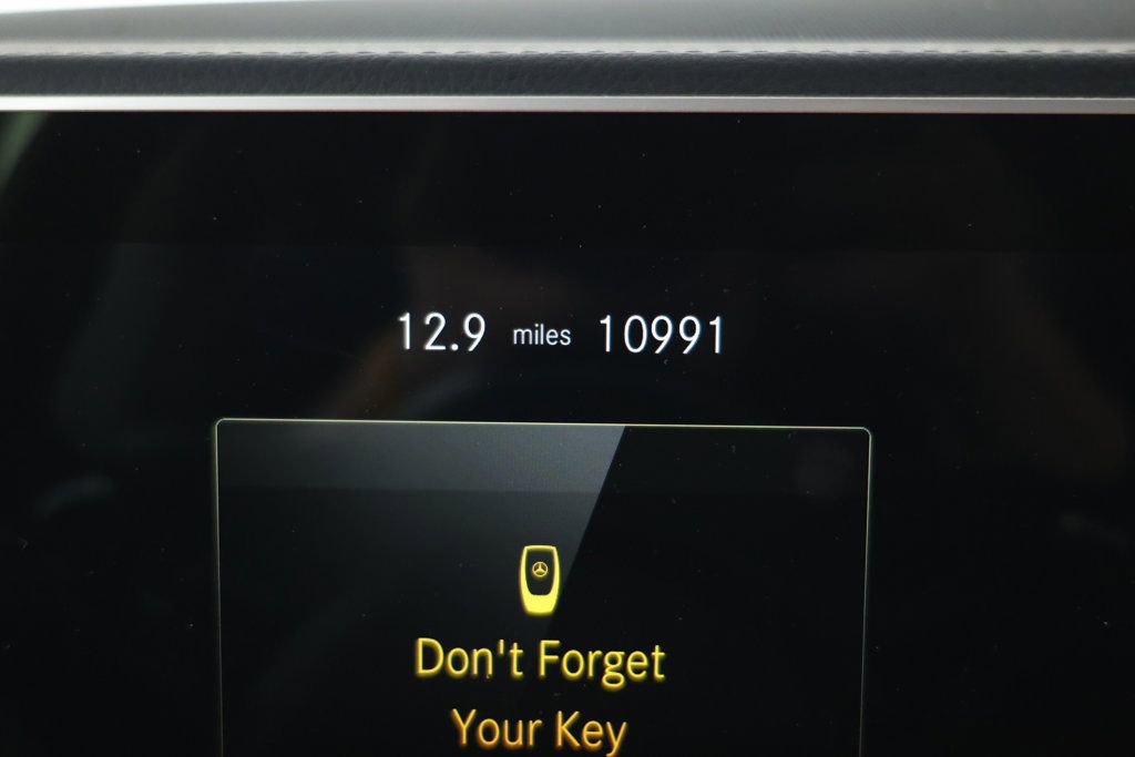 Used 2023 Mercedes-Benz GLS 580 4MATIC image 12