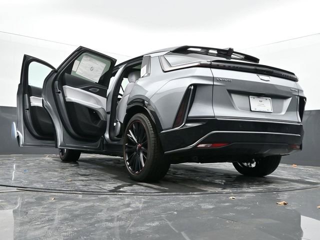 New 2025 Cadillac Lyriq Luxury w/ LPO, Red Accent Package image 62