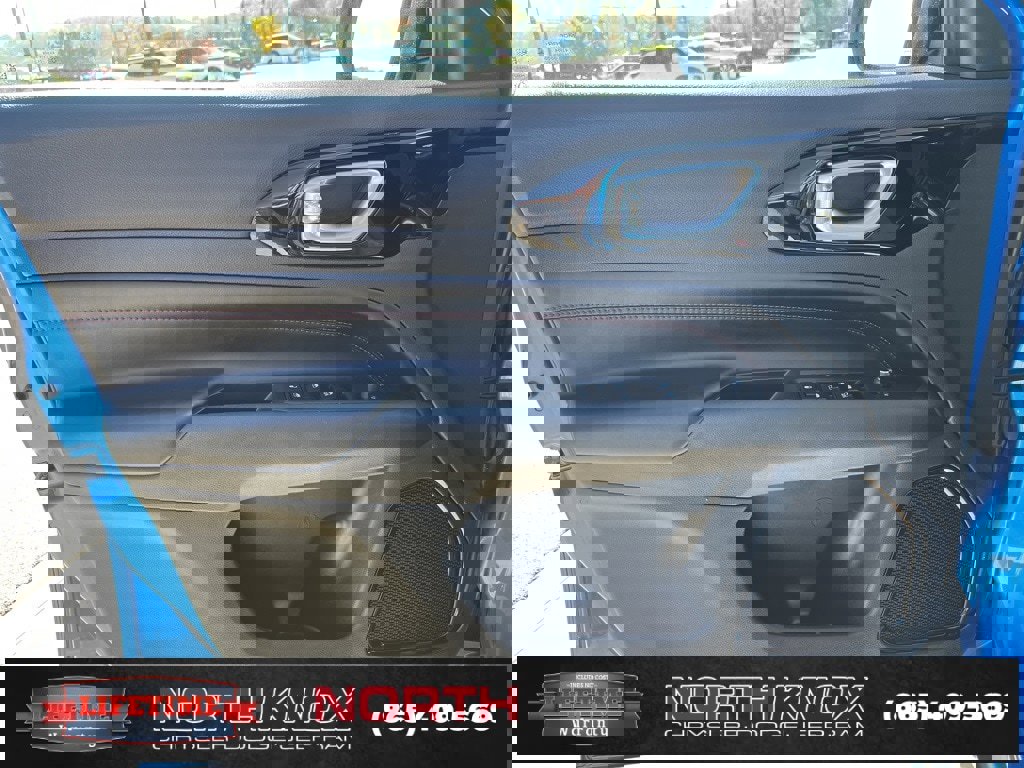 Used 2024 Jeep Compass Trailhawk image 5