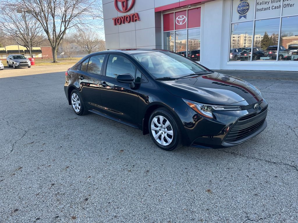 Certified 2023 Toyota Corolla LE image 7