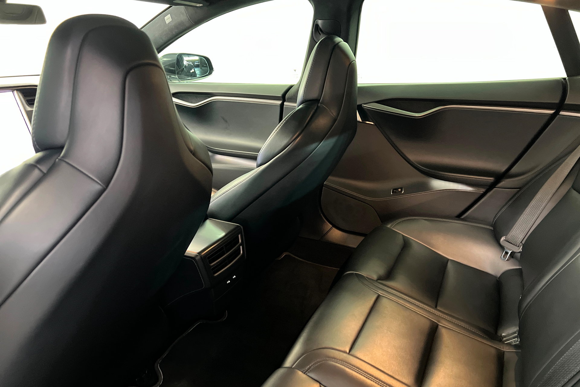 Used 2019 Tesla Model S Performance AWD/4WD image 19