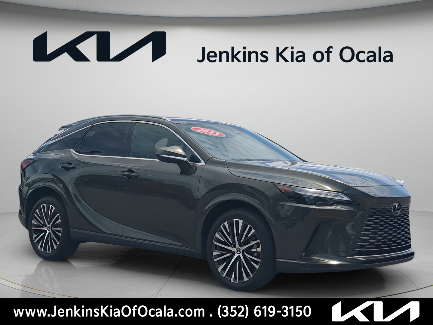Used 2023 Lexus RX 350 Premium Plus w/ Cold Area Package FWD image 9