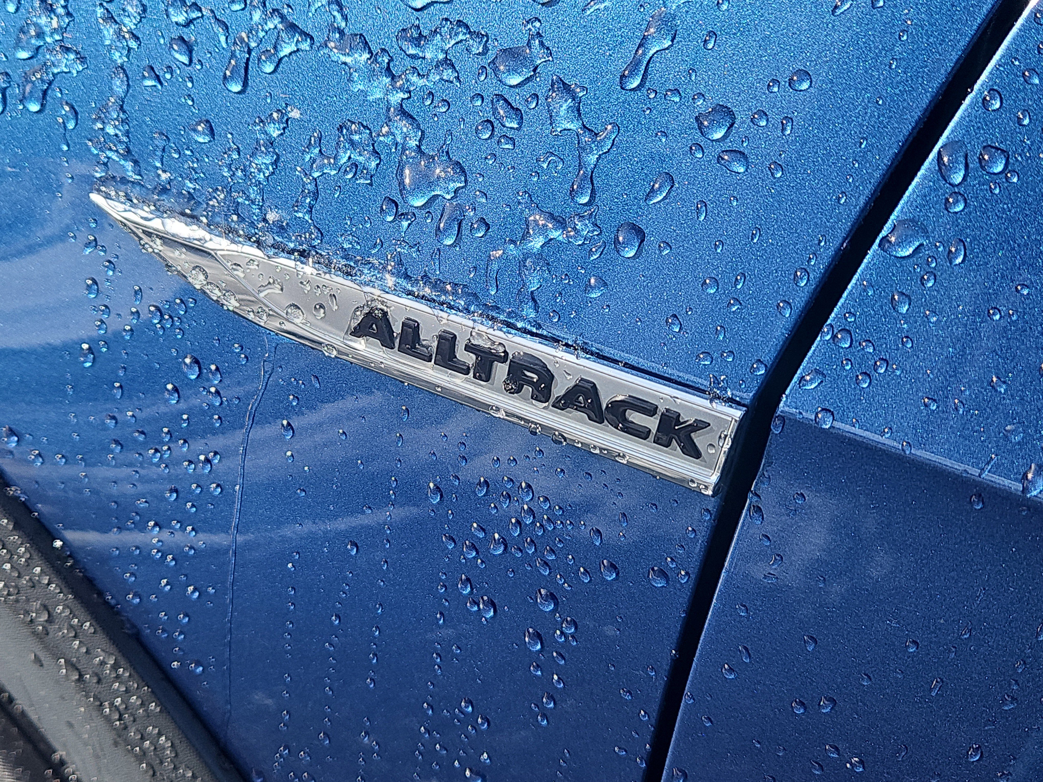 Used 2017 Volkswagen Golf Alltrack SE image 6