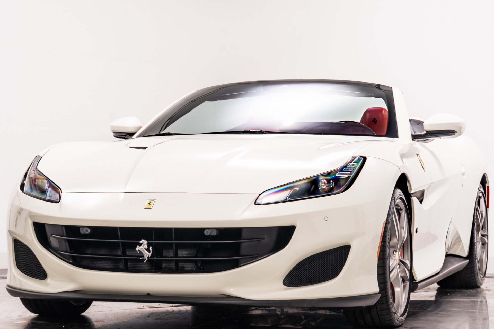 Used 2020 Ferrari Portofino image 5