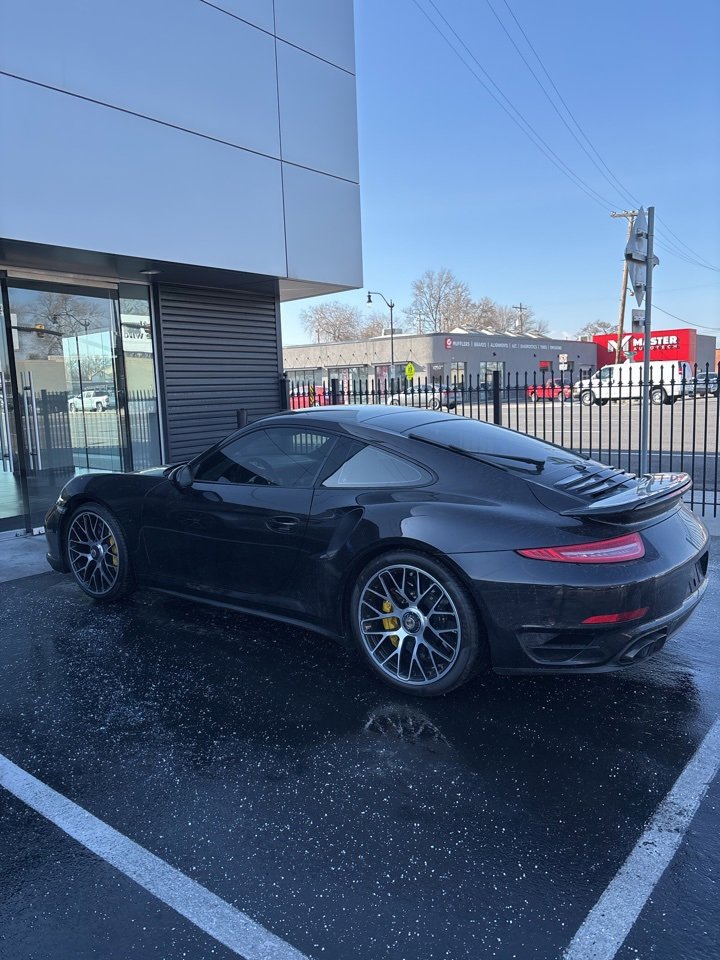 Used 2014 Porsche 911 Turbo S image 36