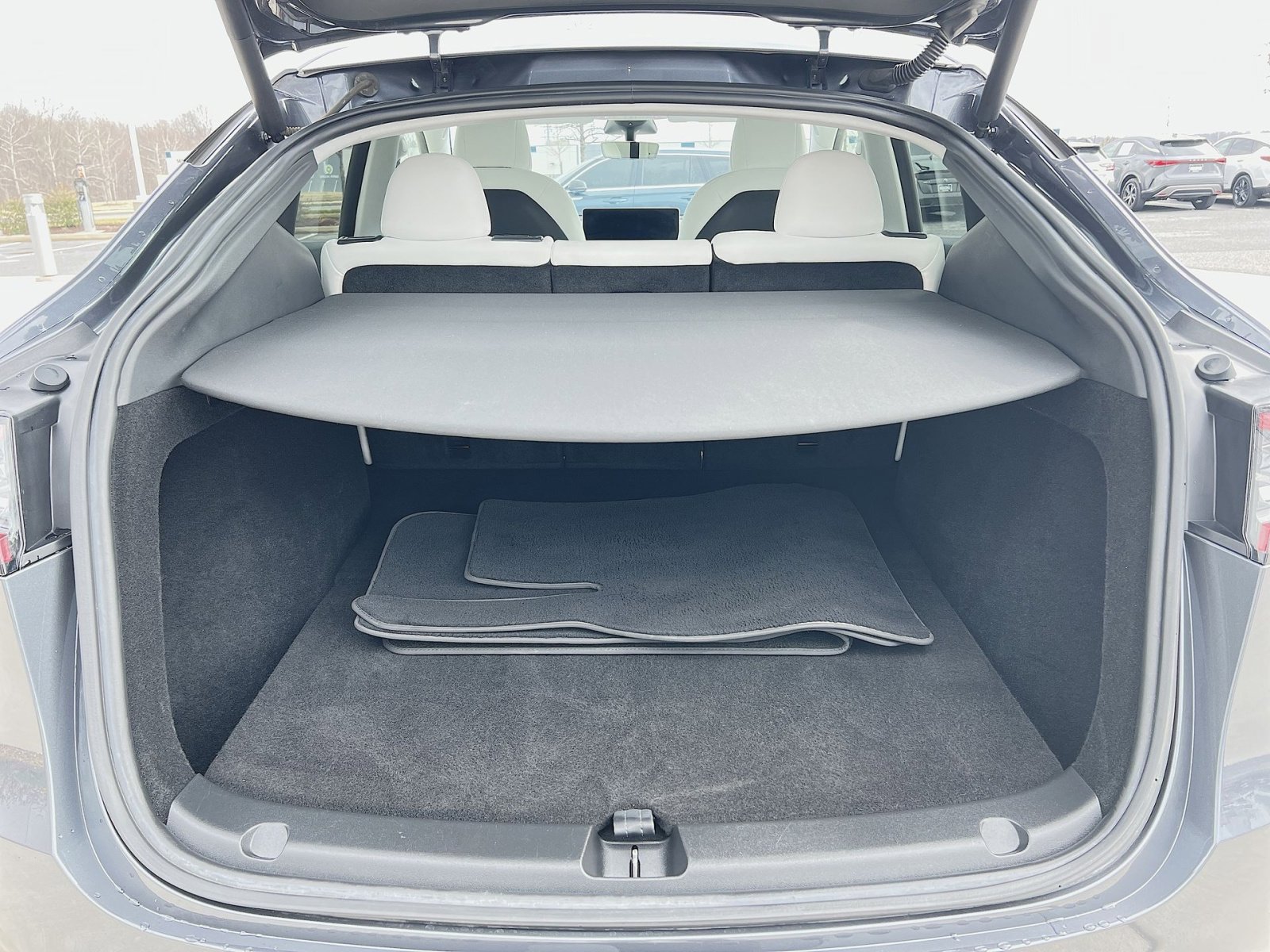 Used 2023 Tesla Model Y Long Range image 26