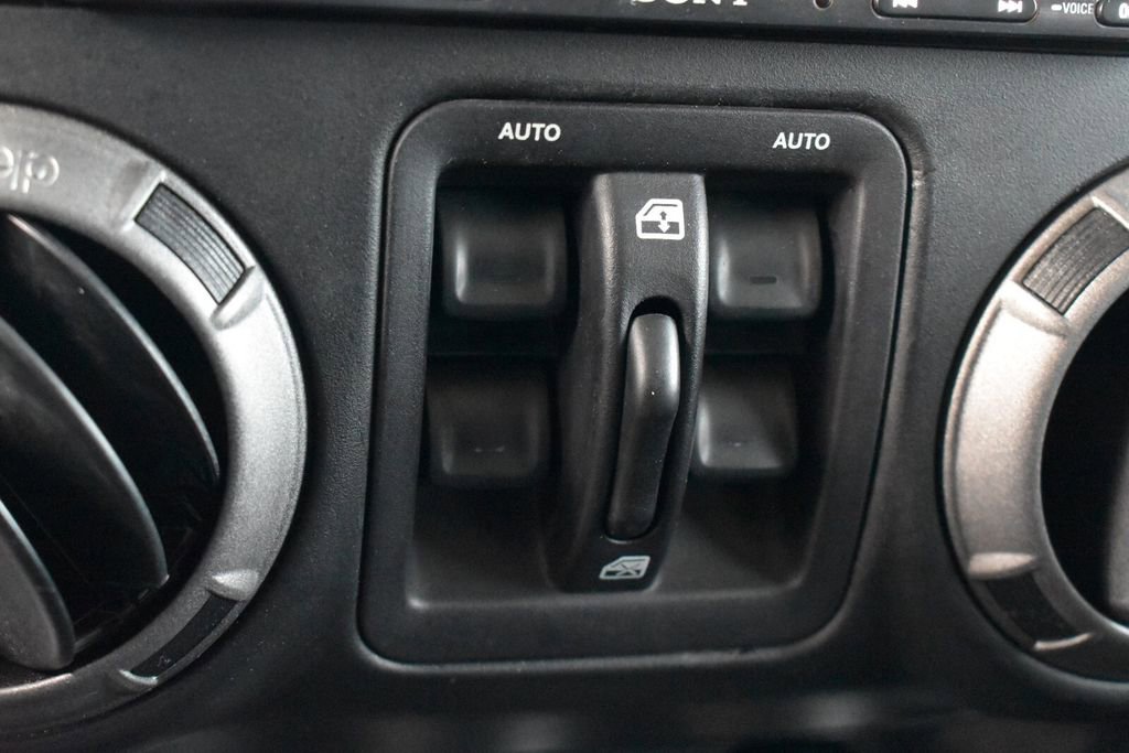 Used 2016 Jeep Wrangler Unlimited Sport w/ Quick Order Package 24S AWD/4WD image 26