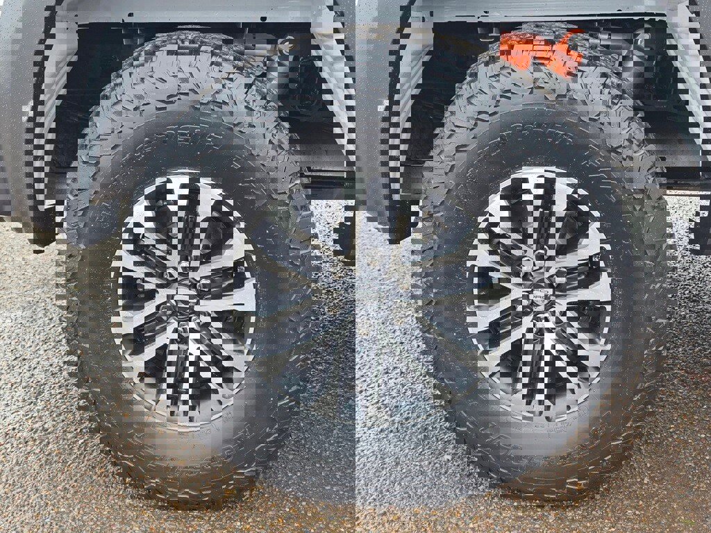 Used 2020 Ford F150 Raptor w/ Equipment Group 802A Luxury image 31