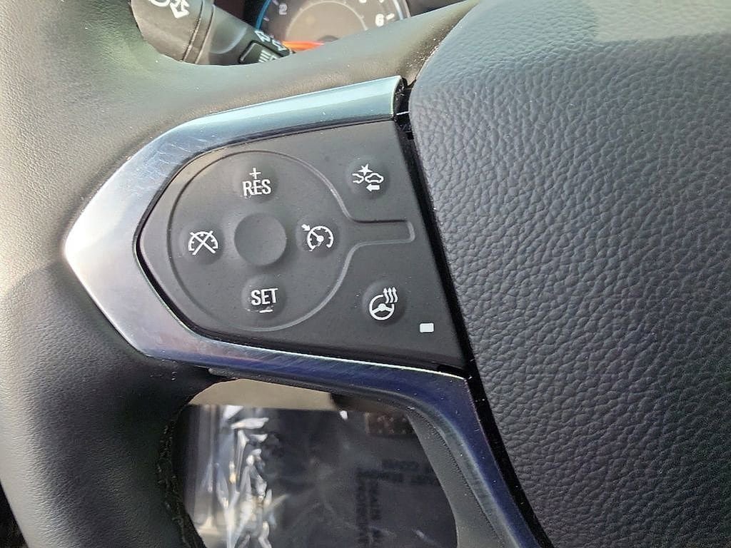 Used 2023 Chevrolet Traverse LT AWD/4WD image 10