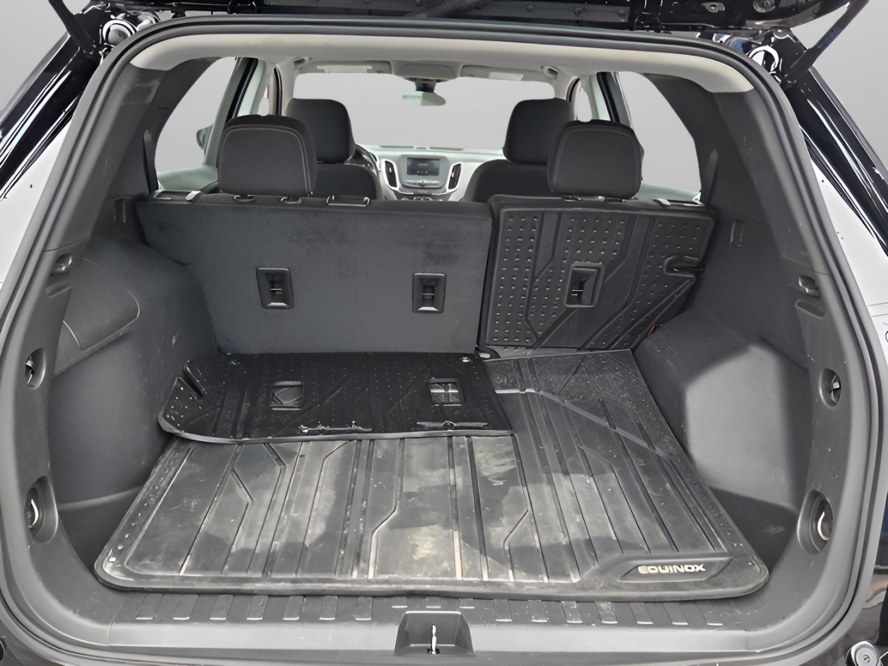 Used 2024 Chevrolet Equinox LS w/ Midnight Edition FWD image 13