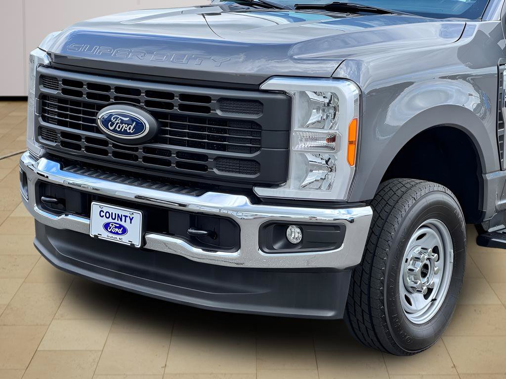 Used 2023 Ford F350 XL w/ Snow Plow Prep Package AWD/4WD image 30