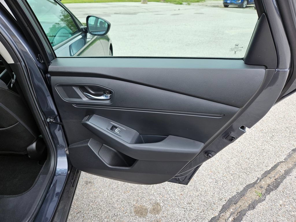 Used 2025 Honda Accord SE image 28