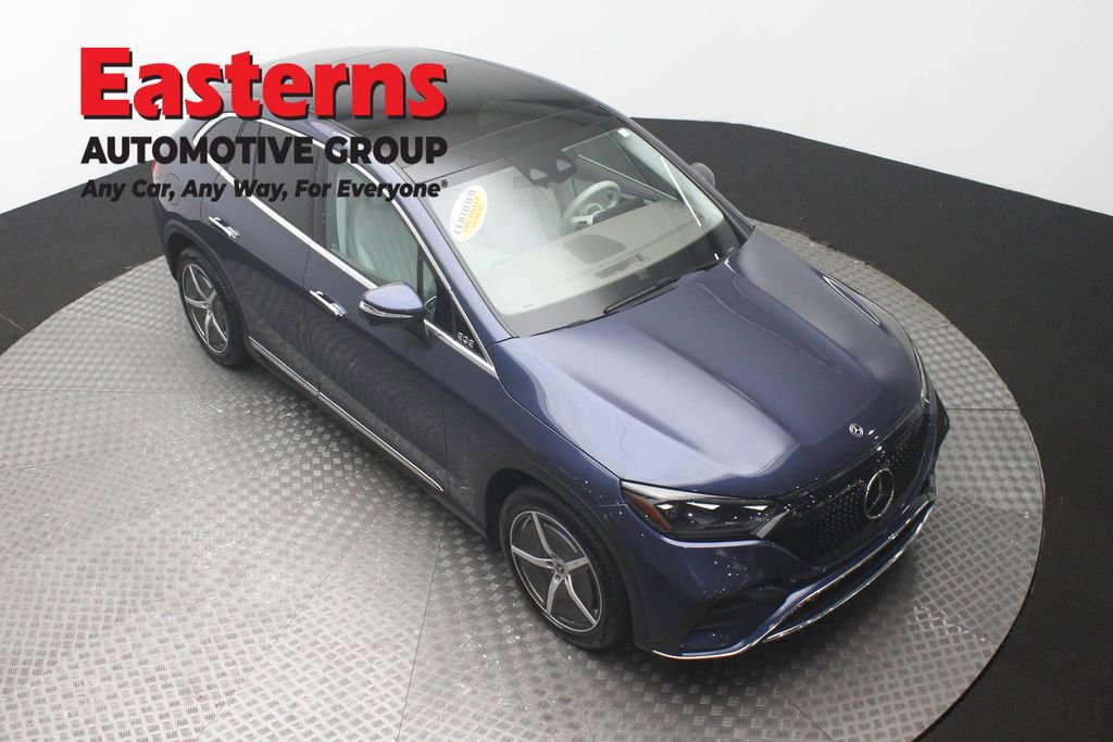 Used 2023 Mercedes-Benz EQE 500 4MATIC SUV image 3