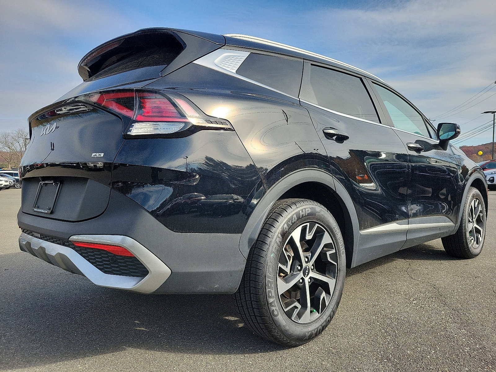 Used 2023 Kia Sportage EX AWD/4WD image 4
